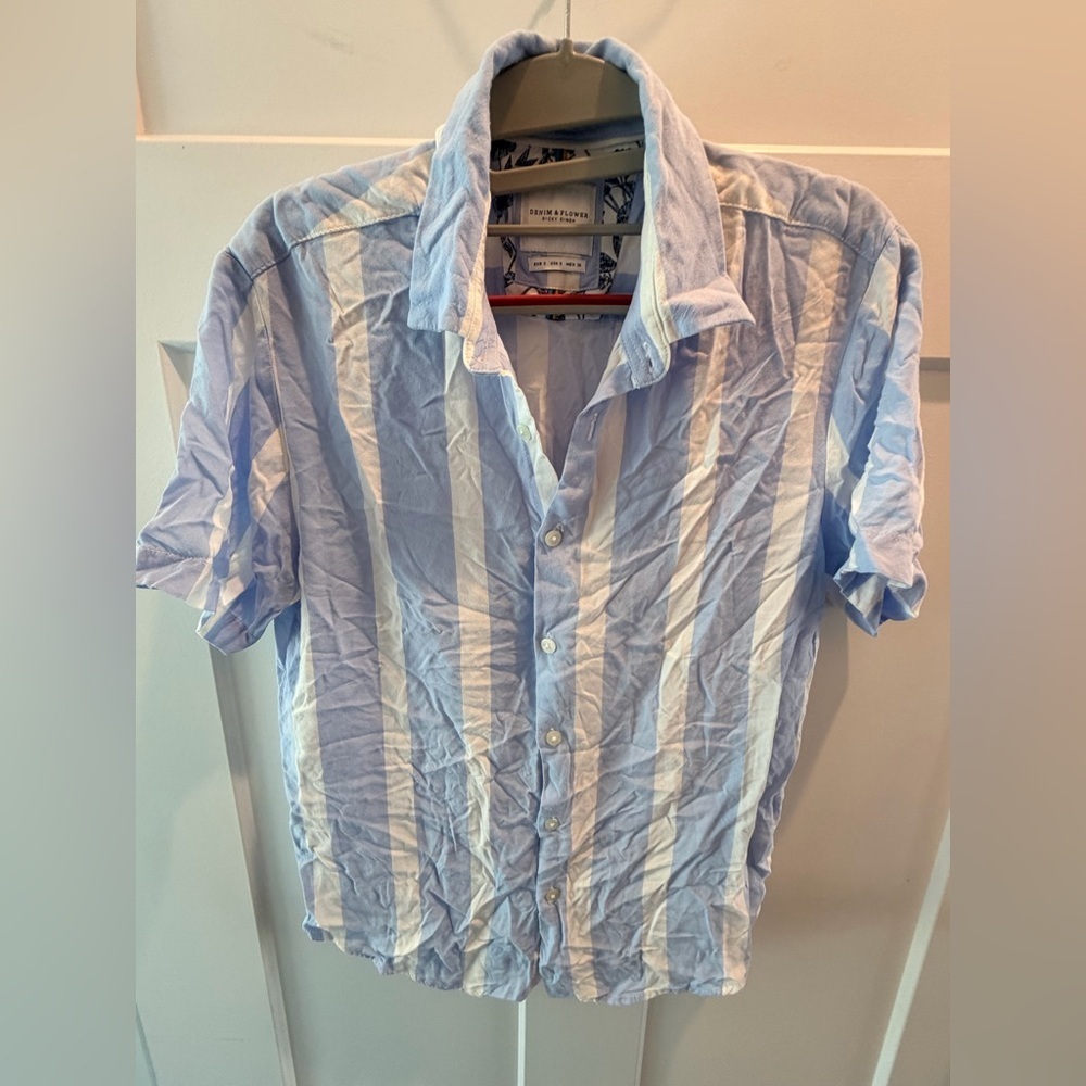 Denim & Flower Ricky Singh Blue White Bold Stripe Short Sleeve Button Down Small